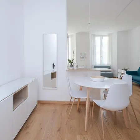 77 In Centro Citta By Holiday Solutions Apartment
