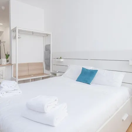 77 In Centro Citta By Holiday Solutions Lejlighed Como